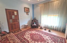 Apartament 2 camere decomandat cu 104 mp teren in acte etaj 2, Vila