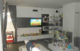 Vanzare casa individuala cu 232 mp utili, teren de 698 mp! Finalizata in 2014!