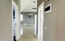 Casa Indiviaduala de vanzare, 6 camere, 215 mp - Stupini