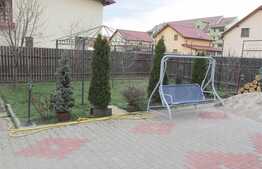 Casa individuala cu 185 mp, 500 mp teren, 2 garaje, zona Florilor!