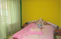 Casa individuala cu 185 mp, 500 mp teren, 2 garaje, zona Florilor!