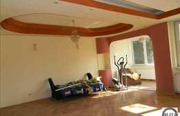 Casa cu 9 camere, 600 mp, teren 600 mp, cartierul Gheorgheni!