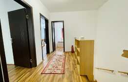 Casa 4 camere, 160 mp, parcare, gradina 100 mp, zona Bucium