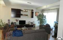 Vanzare casa insiruita cu 200 mp utili, teren de 370 mp! Zona de case!