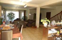 Vanzare casa insiruita cu 200 mp utili, teren de 370 mp! Zona de case!