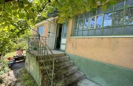 EXCLUSIVITATE! Casă tradițională cu teren 1513 mp, cu anexe, în Cojocna
