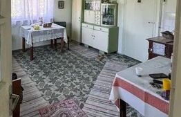 EXCLUSIVITATE! Casă tradițională cu teren 1513 mp, cu anexe, în Cojocna
