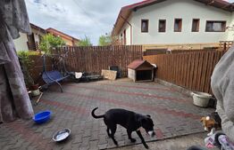 Apartament 3 camere, 2 bai, gradina, decomandat, parcare, Zona Eroilor