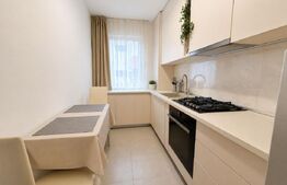 Apartament 2 camere, 50 mp, parcare subterana inclusă, balcon, zona Sub Cetate