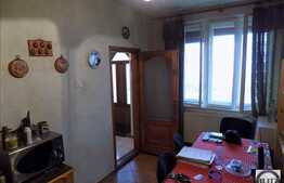 Casa individuala in curte comuna, 130 mp, teren 60 mp, zona linistita