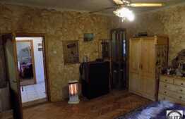 Casa individuala in curte comuna, 130 mp, teren 60 mp, zona linistita