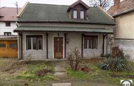 Casa individuala in curte comuna, 130 mp, teren 60 mp, zona linistita