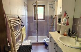 Casă individuală 5 camere, 141 mp, teren 585 mp, în Chinteni