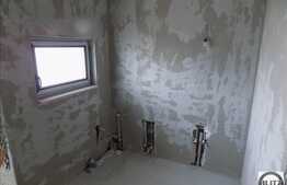 Casa individuala, 270 mp, 680 mp teren, zona linistita de case si vile