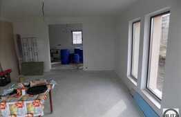 Casa individuala, 270 mp, 680 mp teren, zona linistita de case si vile