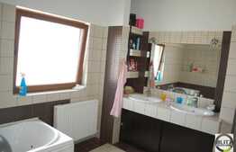 Casa individuala, 214 mp utili, teren de 896 mp, zona Europa!