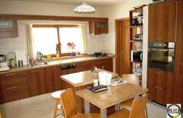 Casa individuala, 214 mp utili, teren de 896 mp, zona Europa!