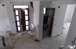 Duplex 5 camere, 180 mp, teren 300 mp, semifinisata, zona rezidentiala!