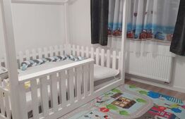 Apartament de vanzare, 3 camere, 2 bai, garaj + boxa, zona Subcetate
