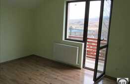 Duplex de vanzare, 153 mp utili cu teren de 300 mp, zona Oasului!