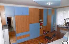 Casa individuala, 250 mp utili, 1300 mp teren, zona linistita de case si vile