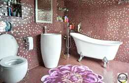 Casa 950 mp, cu teren de 1300 mp, zona Andrei Muresanu!