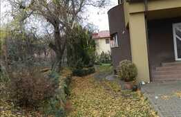 Casa demolabila plus teren 1250 mp