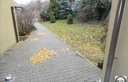 Casa demolabila plus teren 1250 mp