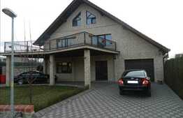 Casa individuala cu 240 mp, teren de 700 mp, imobil nou! Zona E60!