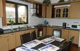 Casa individuala cu 240 mp, teren de 700 mp, imobil nou! Zona E60!