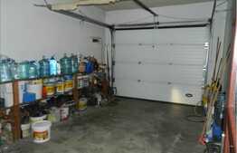 Casa individuala cu 240 mp, teren de 700 mp, imobil nou! Zona E60!