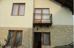 Vanzare duplex cu 130 mp, teren de 250 mp, zona de case! Imobil nou!