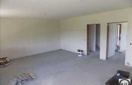 Duplex, 180 mp utili, 300 mp teren, semifinisat!