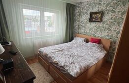 Apartament 4 camere, 86 mp, balcon, etaj intermediar, Calea Florești