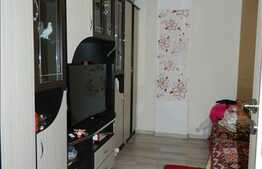 Casa cu 3 camere, 78 mp, 138 mp teren, mobilata, zona Plopilor!