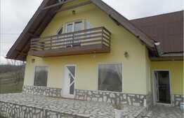 Casa individuala cu 175 mp utili, teren de 950 mp! Zona linistita, de case!