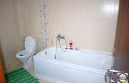 Casa individuala de vanzare , 216 mp , 932 teren, garaj, zona Vivo 