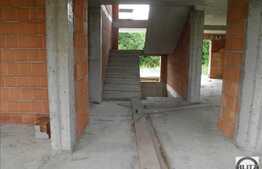 Casa individuala de vanzare, 460 mp utili, teren 1500 mp, LA ROSU, zona Faget