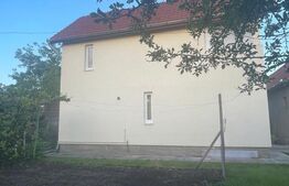 Casa cu etaj, 5 camere, 140 mp, zona Șarât, Câmpia Turzii          