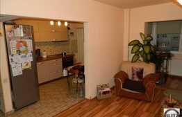 Vanzare 4 camere, 78 mp plus 2 balcoane inchise, zona OMV Marasti, cu parcare