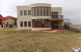 Casa individuala, 360 mp utili, 1000 mp teren! Semifinisata, zona linistita!