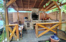 Casă individuală solidă și spațioasă, 270 mp utili, 885 mp teren, in Chinteni
