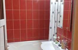 Apartament de vanzare 65 mp, 3 camere, decomandat, boxa, zona strazii Bucuresti