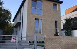 Casa 190 mp utili, teren 400 mp