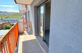 Apartament 3 camere, 71.40 mp,  zona VIVO 