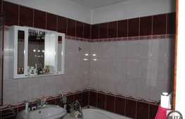 Duplex cu 220 mp utili, teren de 300 mp, zona usor accesibila! Imobil nou!