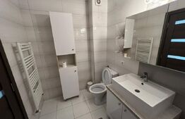 Apartament 3 camere, 63 mp, parcare, zona Teilor