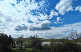 Casă individuală aproape de lac, 4 camere, priveliște superbă, Sacalaia