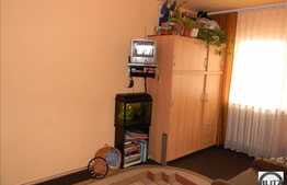 Vanzare 1 camera recent renovat!