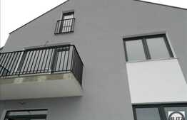 Triplex, 135 mp, teren 100 mp, zona linistita de case